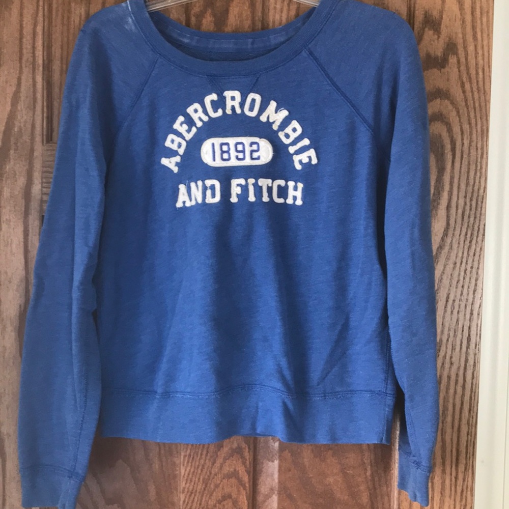 Abercrombie & Fitch Pull-Over Sweatshirt